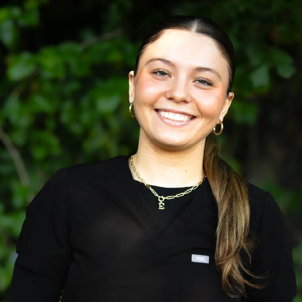 Ella, Dental Assistant headshot
